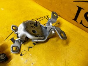 KOMPLET ZAWIASY DRZWI PRZÓD LEWY DACIA DOKKER 369