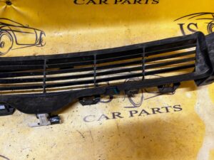 KRATKA DOLNA ZDERZAKA PRZEDNIEGO GRILL TESLA MODEL 3