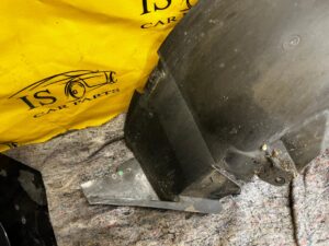 NADKOLE TYŁ PRAWY PRAWE CHEVROLET CORVETTE C5 97-04