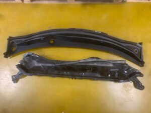 DOLNE PODSZYBIE METALOWE RENAULT KADJAR EUROPA