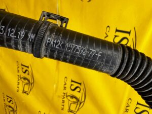 WĄŻ PRZEWÓD RURA RURKA WODY WODNA TESLA MODEL 3 PRZEDLIFT RWD