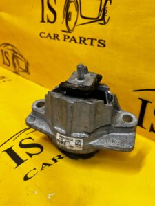 ŁAPA PODUSZKA SILNIKA LEWA RANGE ROVER VELAR L560 JAGUAR F-PACE X761