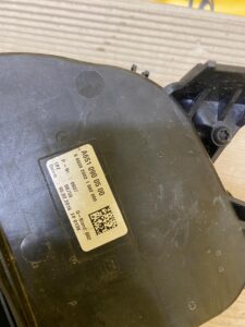 OBUDOWA FILTRA POWIETRZA MERCEDES W205 2.2CDI