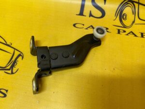 ZAWIAS ROLKA DRZWI LEWY TYŁ FORD GRAND C-MAX MK2