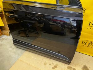 DRZWI PRAWE PRZEDNIE PRZÓD AUDI Q7 4M W KOLOR LC9X