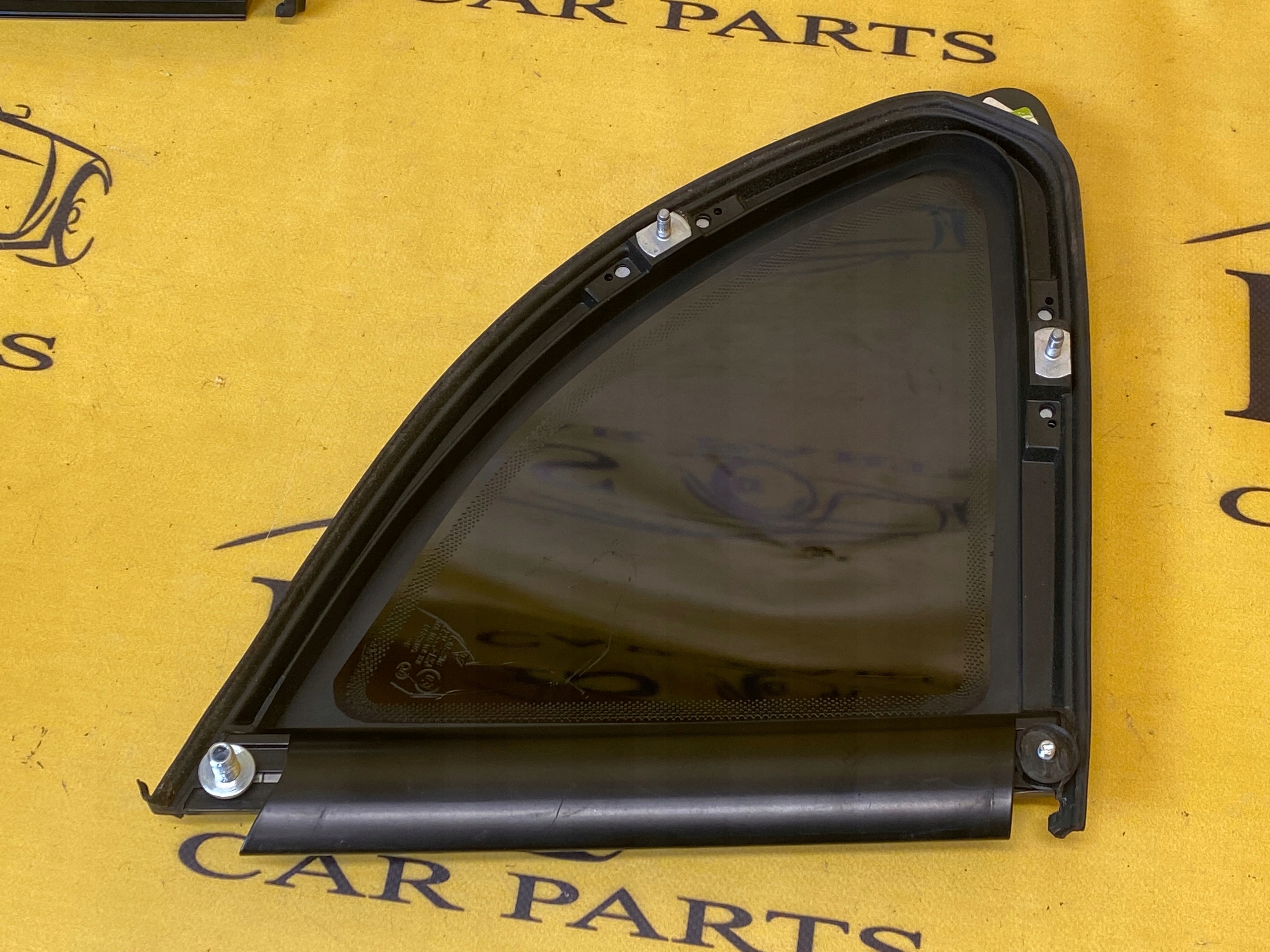 LEWA TYLNA SZYBA TRÓJKĄT TYŁ PORSCHE 987 CAYMAN