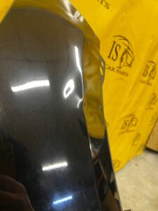 PRAWY BŁOTNIK CZARNY AGATE BLACK FORD ESCAPE MK4 USA WGNIOTKA