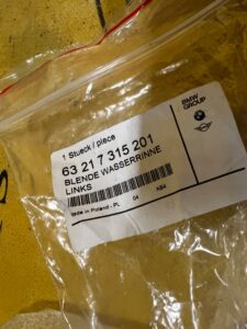 OSŁONA OBUDOWA LAMPY RYNIENKI ODWADN. TYŁ LEWY BMW 1 F20 F21 NOWA OEM