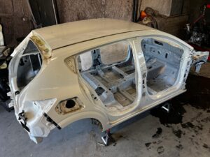 ĆWIARTKA KASTA BŁOTNIK PODŁUŻNICA PRÓG DACH TYŁ DACIA SANDERO III 3