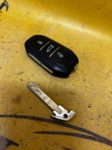 KLUCZYK PILOT KEYLESS PEUGEOT 508 I RXH 2.0 HDI