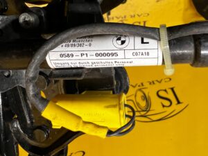 KOMPLET ZAWIASY MASKI NABOJE PIROTECHNICZNE LEWY PRAWY BMW 5 G30