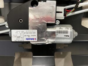 AUDI A8 D4 4H BEŻOWY SZYBA DACHU SZYBERDACH