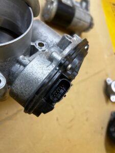 PRZEPUSTNICA FORD MUSTANG VI 3.7 V6