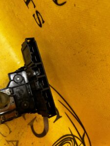 KLEMA PLUSOWA PLUS DACIA SANDERO III 2021R