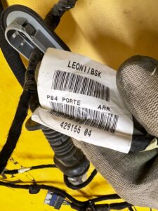 WIĄZKA INSTALACJA OKABLOWANIE DRZWI PEUGEOT 3008 II