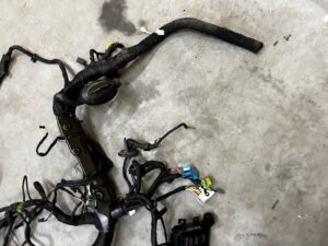 WIĄZKA PRZEWODÓW SKRZYNKA BEZPIECZNIKÓW PORSCHE CAYENNE 7P5 LIFT 4.2D