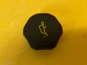 KOREK WLEWU OLEJU SILNIKA PORSCHE 987 CAYMAN