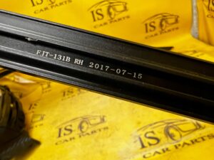 LISTWA SZYBY SZYBOWA OZDOBNA PRAWA RANGE ROVER VELAR L560