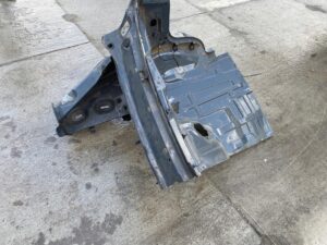 ĆWIARTKA PRAWY PRZÓD PODŁUŻNICA FARTUCH PRÓG SŁUPEK IVECO DAILY VI 6 2020