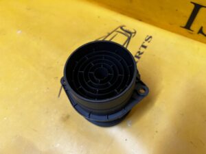 PRZEPŁYWOMIERZ POWIETRZA VOLKSWAGEN GOLF VIII 2.0 TDI