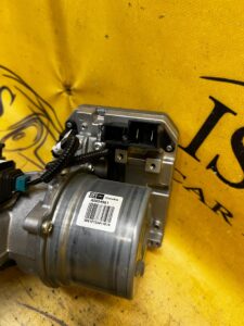 KOLUMNA KIEROWNICZA WSPOMAGANIE ELEKTRYCZNE POMPA WSPOMAGANIA VW SKODA