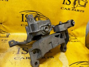 ŁAPA MOCOWANIE SILNIKA MERCEDES A KLASA A45 S AMG W177 OM 139 4MATIC 2019-