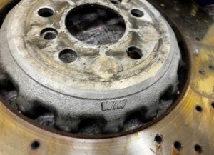 KOMPLET TARCZE HAMULCE ZACISKI PRZÓD TYŁ M-POWER BMW M5 F90