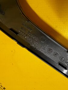 LISTWA BOCZKA DRZWI TYŁ PRAWY PRAWA AUDI Q7 SQ7 4M0