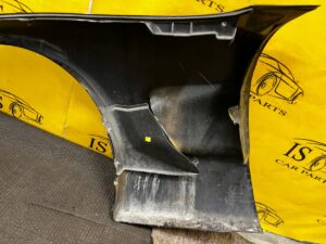 BŁOTNIK PRZÓD PRZEDNI PRAWY LISTWA CHEVROLET CORVETTE C5 97-04