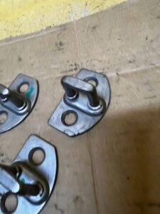 RYGIEL ZAMKA DRZWI DACIA DUSTER II SANDERO III