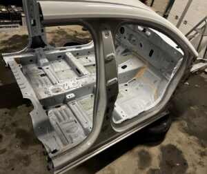 ĆWIARTKA PRZÓD PODŁUŻNICA SŁUPEK PRÓG DACH DACIA SANDERO 2023 III 3