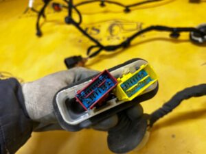 WIĄZKA INSTALACJA OKABLOWANIE DRZWI PRZÓD PRAWY PEUGEOT 308 II T9 EU