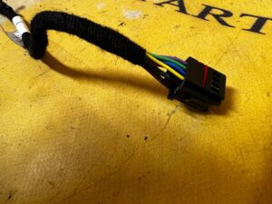 KOMPLET SIŁOWNIKI TELESKOPY KLAPY BAGAŻNIKA LR RANGE ROVER EVOQUE II L551