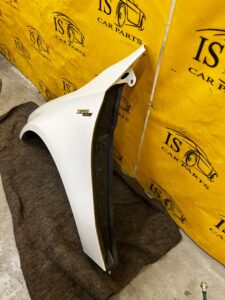 BŁOTNIK PRZEDNI PRZÓD LEWY MERCEDES A KLASA A45 S AMG W177 BIAŁA PERŁA