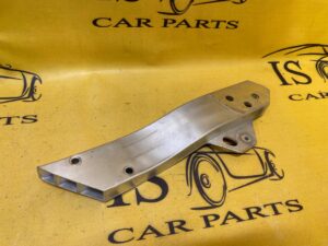 WSPORNIK MOCOWANIE PASA LEWY MERCEDES W257