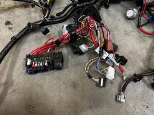 WIĄZKA INSTALACJA SILNIKA DACIA SANDERO III 1.0 TCE AUTOMAT