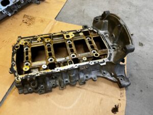 PODPORY WAŁU PÓŁBLOK SILNIKA CITROEN PEUGEOT 1.6 THP MINI 1.6i 5G01 10FJCC