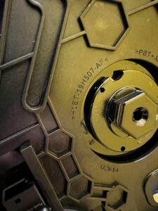 SZYBA CZOŁOWA GRZANA SOUNDSCREEN FORD PUMA MK2 20R