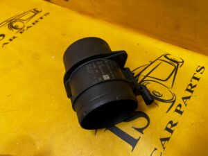 PRZEPŁYWOMIERZ POWIETRZA VOLKSWAGEN GOLF VIII 2.0 TDI