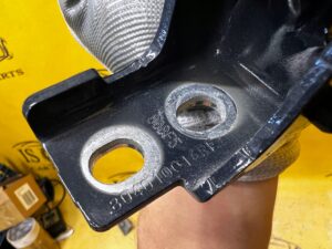 KOMPLET ZAWIASY DRZWI TYŁ LEWY RENAULT CAPTUR I PRZEDLIFT BIXPE