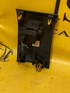 OSŁONA CZUJNIK TEMPERATURY FORD MUSTANG MK6 VI