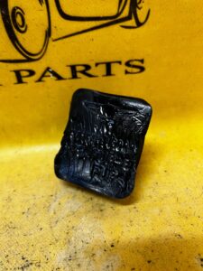 PRAWE LEWE WYPEŁNIENIE WYGŁUSZENIE PIANKA BŁOTNIKA GENESIS GV70