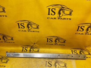 BELKA WSPORNIK WZMOCNIENIE PASA PRZÓD AUDI Q7 SQ7 4M0