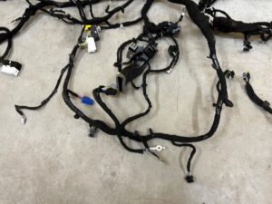 WIĄZKA INSTALACJA DESKI KONSOLI FORD KUGA MK3