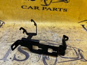 UCHWYT WSPORNIK MOCOWANIE PORSCHE CAYENNE II 7P5