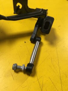 CZUJNIK POZIOMOWANIA ŚWIATEŁ PRZÓD NISSAN X-TRAIL