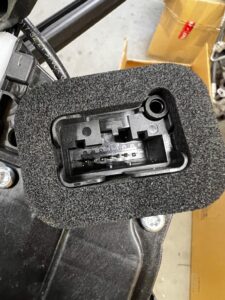 ZAMEK DRZWI CIĘGNO KLAMKA PRZÓD PRZEDNI PRAWY PRAWE 5 PIN SKODA SCALA