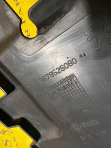 KIEROWNICA WLOT POWIETRZA LEWA PEUGEOT 308 II T9