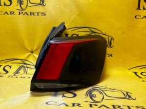 PRAWA TYLNA LAMPA W BŁOTNIK PEUGEOT 3008 II P84