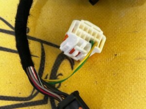 PRAWE LUSTERKO PEUGEOT 3008 II 5008 II 11+2 13 PIN